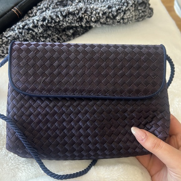 AUTHENTIC BOTTEGA VENETA BAG - Picture 4 of 6
